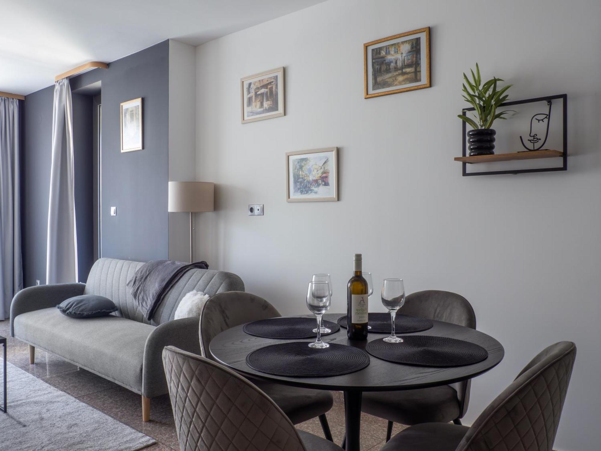 Vertigo2 Huge Apartment 2 Bedrooms Balcony Parking Sofia Bagian luar foto