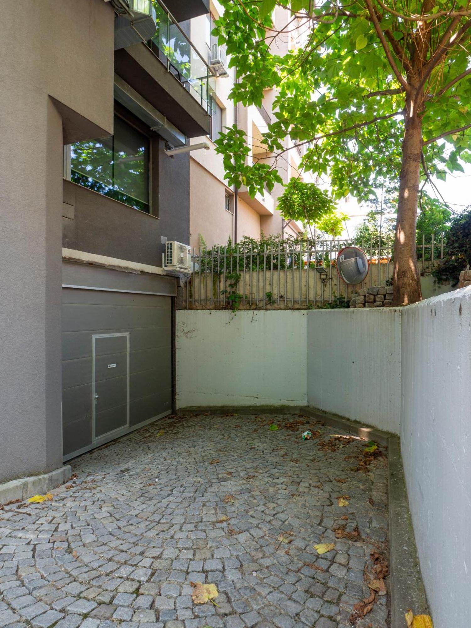 Vertigo2 Huge Apartment 2 Bedrooms Balcony Parking Sofia Bagian luar foto