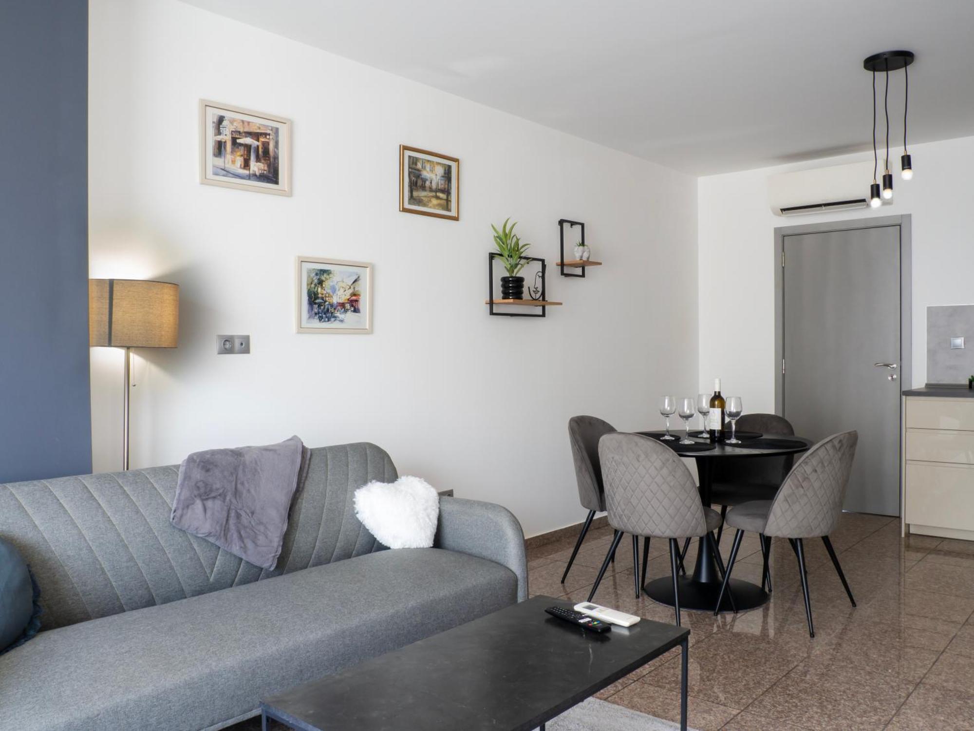 Vertigo2 Huge Apartment 2 Bedrooms Balcony Parking Sofia Bagian luar foto