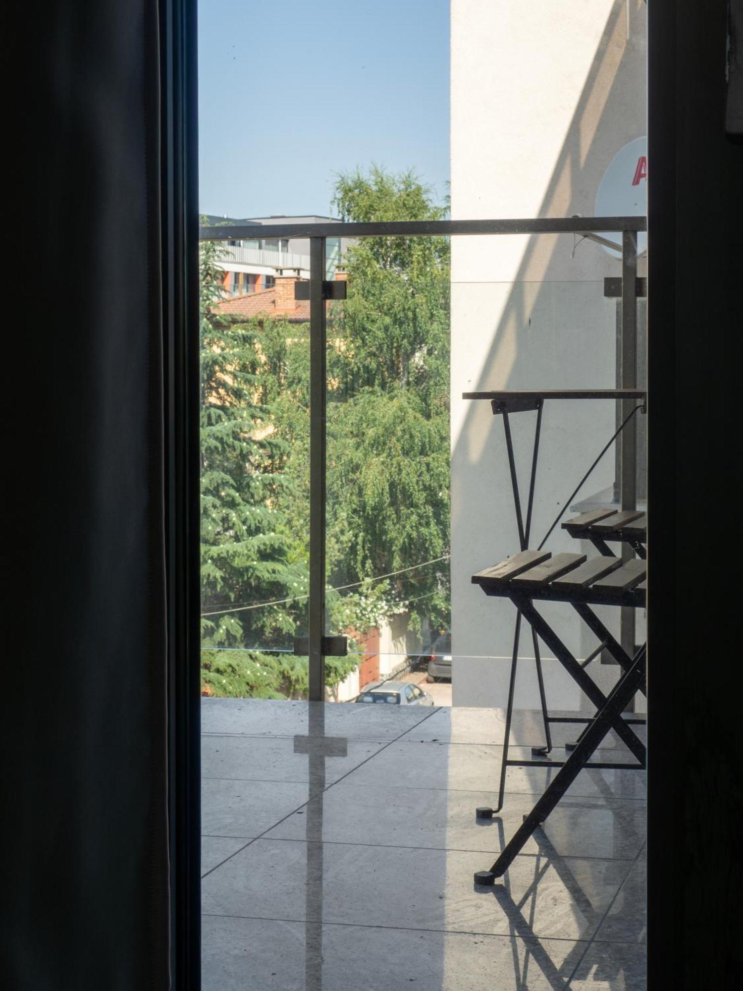Vertigo2 Huge Apartment 2 Bedrooms Balcony Parking Sofia Bagian luar foto